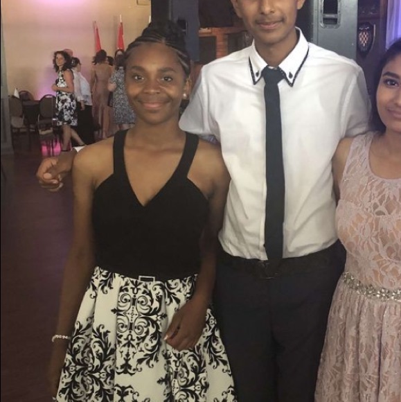 Size 5 black and white patterned dress with belt (great for grade 8 graduations) - Picture 10 of 10